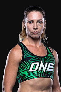 Adele Niebel